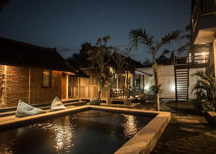 Tropical Albergue