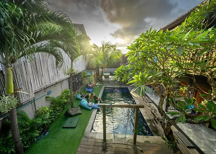 Tropical Albergue Canggu